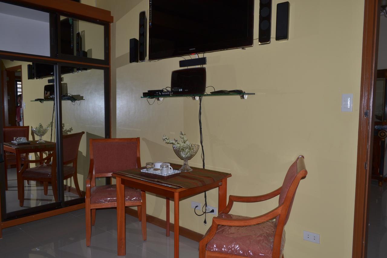 Acacio Golf Hotel Tacloban Exterior photo